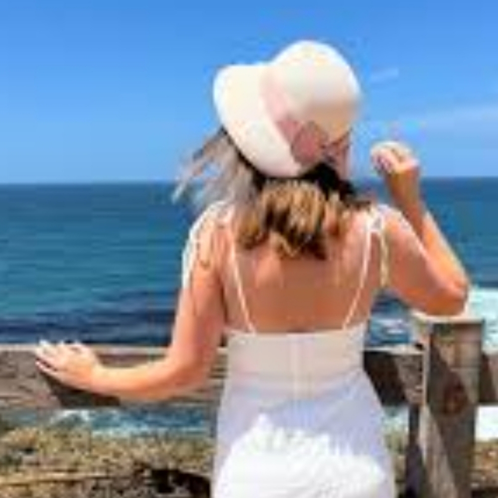 Pink Straw hat - Picture 4 of 5